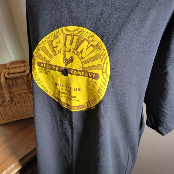 JOHNNY CASH SUN RECORDS WALK THE LINE TEE SHIRT - Picture 8 of 8